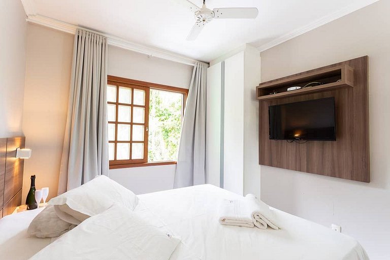 Belíssimo Apartamento na Lagoa da Conceição